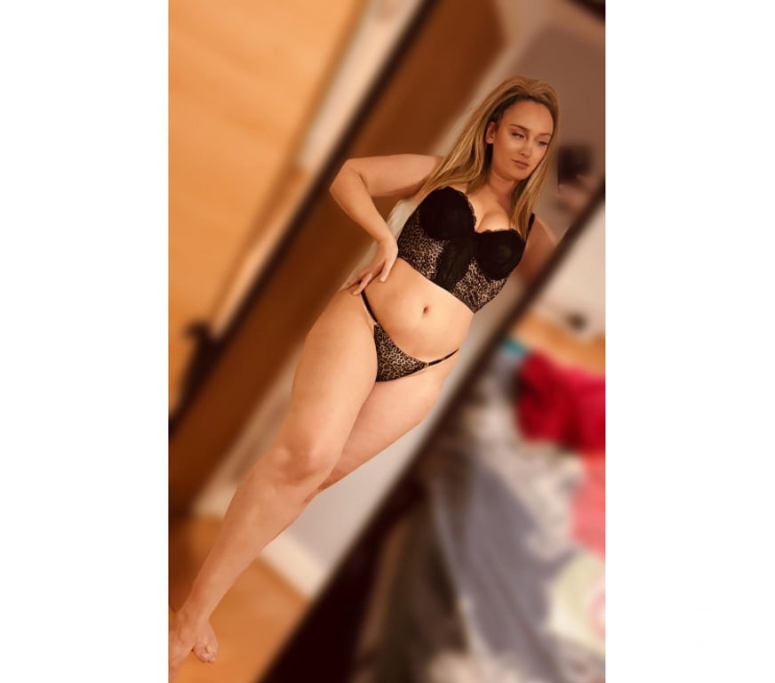 Escorts North London North Finchley - North London - Photos for PEACHY GIRL🍑🍑🍑🍑 GFE🍑🍑🍑💦