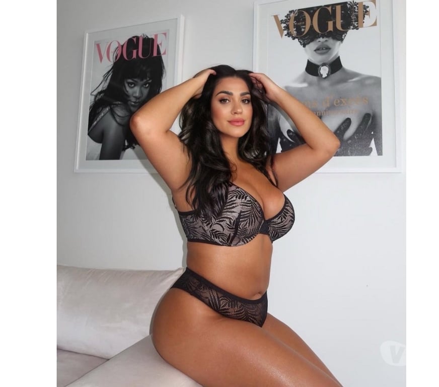 Escorts Central London Liverpool Street - Central London - Photos for Curvy Brunnete Tantric massage- 🍑BIG BUM near metro bank.