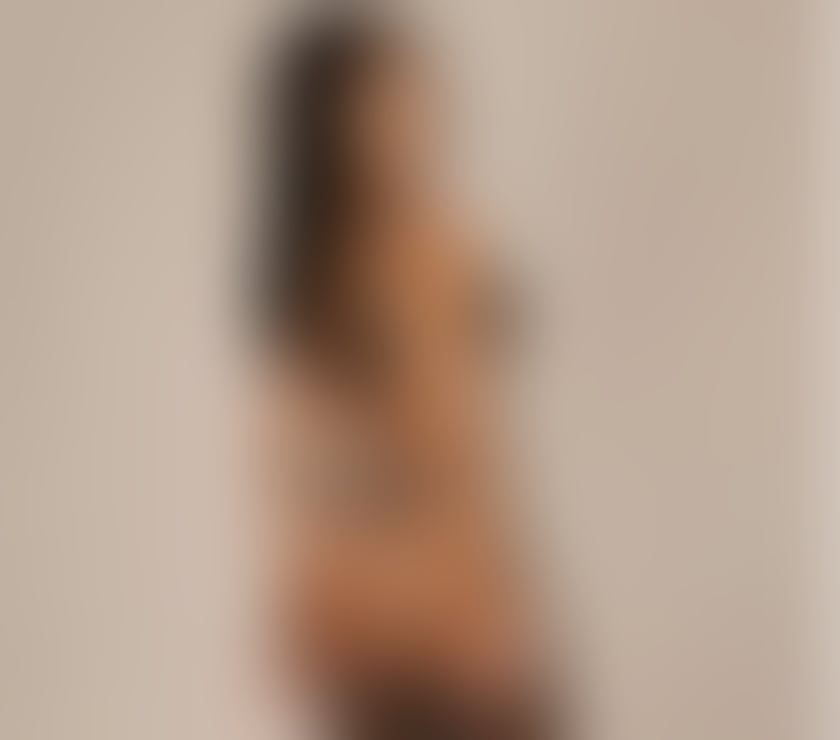 Escorts and Massages Warrington Town Centre Warrington - Photos for Julia NEW IN TOWN