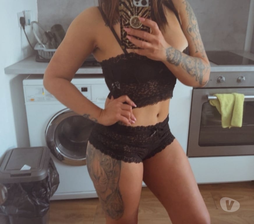 Escorts Surrey Spelthorne - Photos for Party Girl Carla 🇧🇷