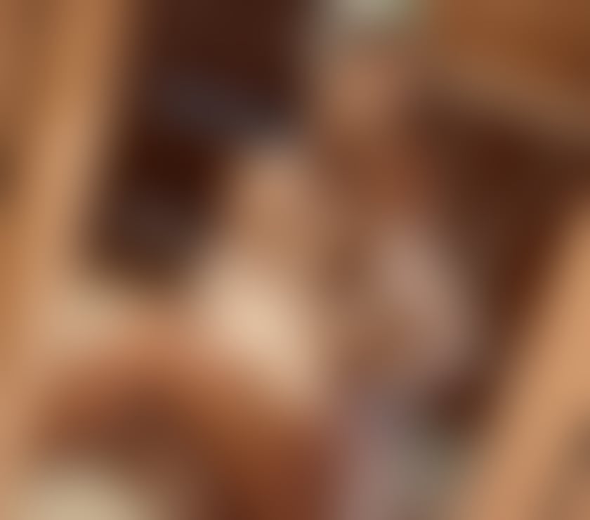 Escorts Bedfordshire Central Bedfordshire - Photos for Eszter Erotic Night Relax Massage