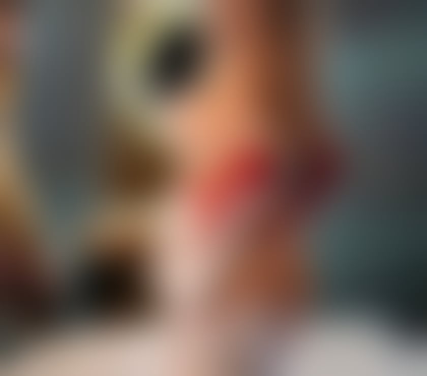 Georgeous natural blonde new in business