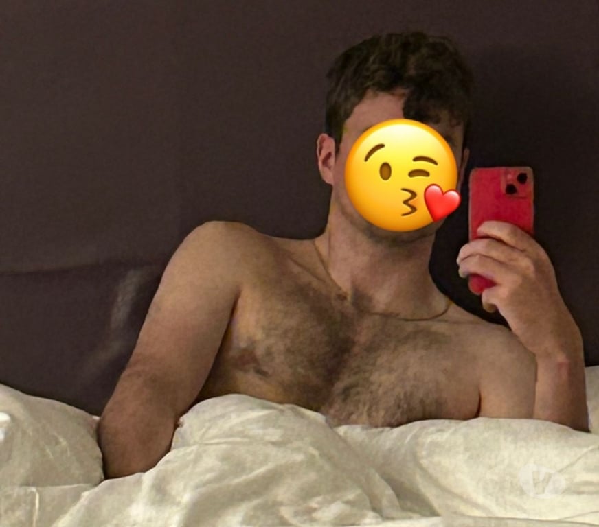  Gay massage North West London Camden - Photos for come and get it - handsome 6"5 tall welsh lad