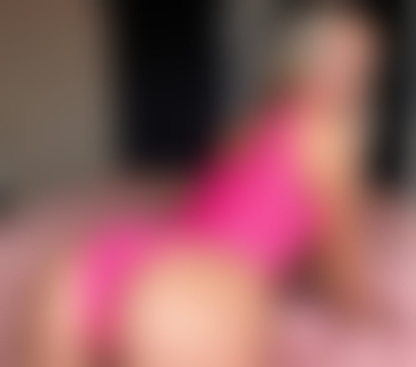 Escorts West Midlands Birmingham - Photos for Elegant Companion • Confidential & Caring