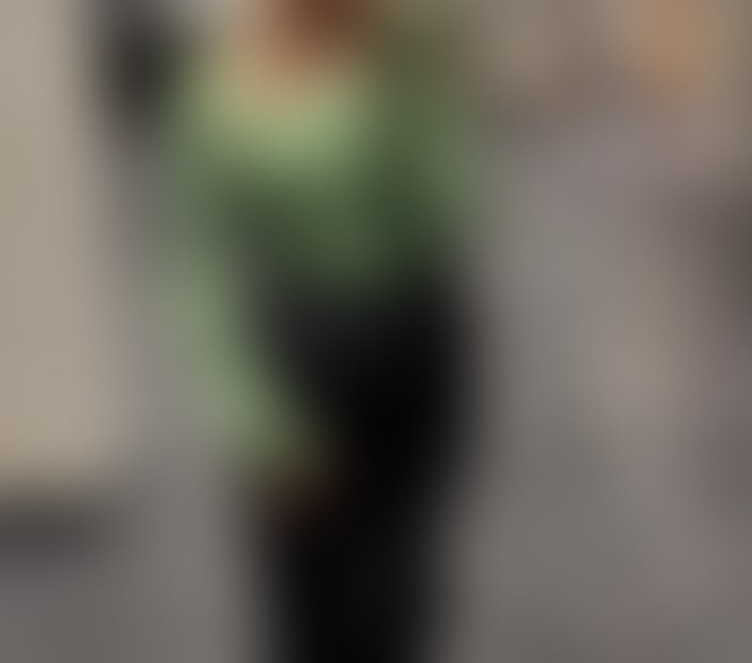 ASIAN GIRL SAKSHI AVAILABLE IN HAYES