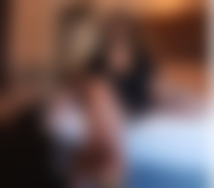 Escorts and Massages Kilsyth Glasgow - Photos for SANDRA luxury Mature Lady