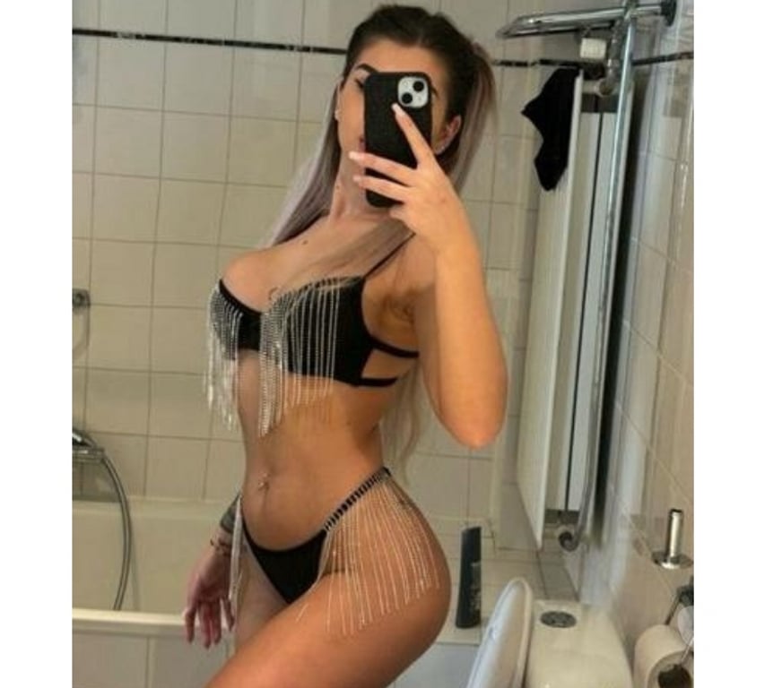 Escorts Nottinghamshire Nottingham - Photos for New and really, confirm video call