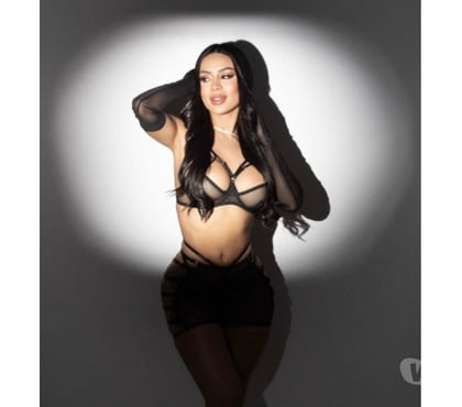 Escorts and Massages High Wycombe Buckinghamshire - Photos for Hello, I am an elegant and beautiful brunette.