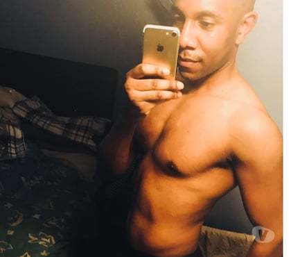 Gay escorts King`s Cross St. Pancras Station King`s Cross - Central London - Photos for Bi Hung Student