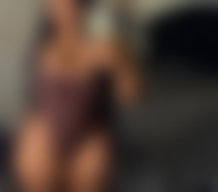 Escorts South East London Croydon - Photos for MIA LATINA 🆕 GIRLS