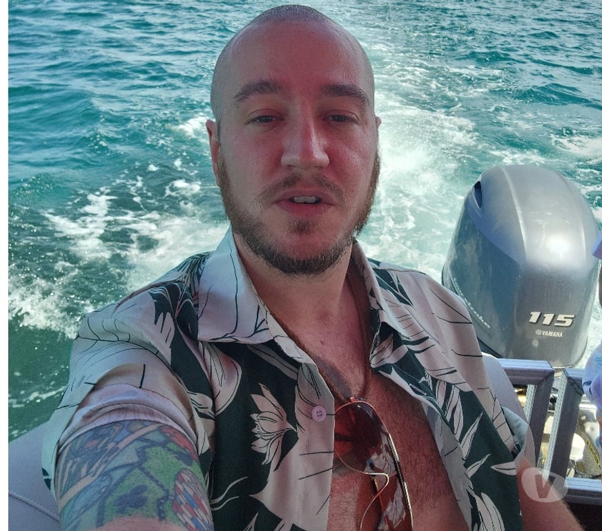 Escorts Greater Manchester Salford - Photos for Polite Pleasure Provider