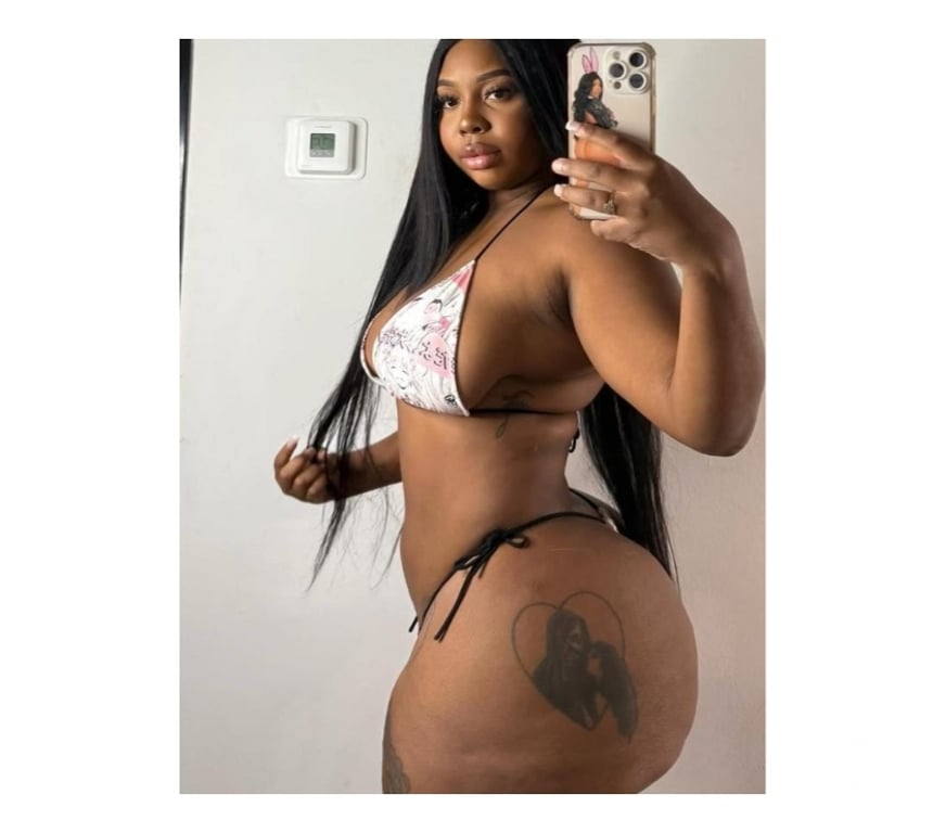 Escorts Greater Manchester Manchester - Photos for Emma party girl full service sloppy o.w.o