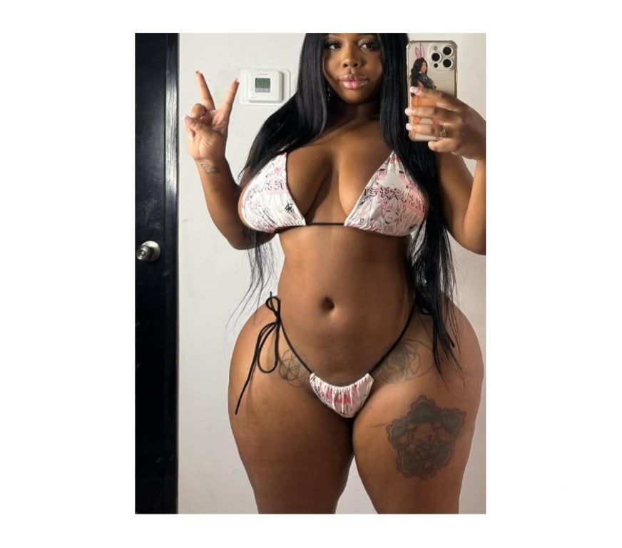 Escorts Greater Manchester Manchester - Photos for Emma party girl full service sloppy o.w.o