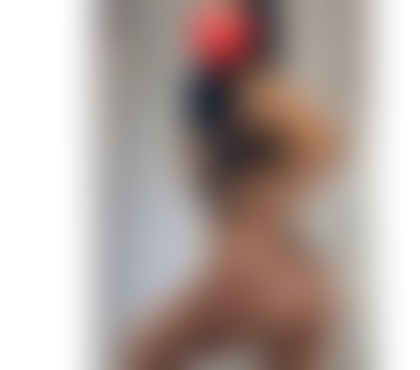 Escorts East London Bethnal Green - East London - Photos for Petite Brazilian party girl