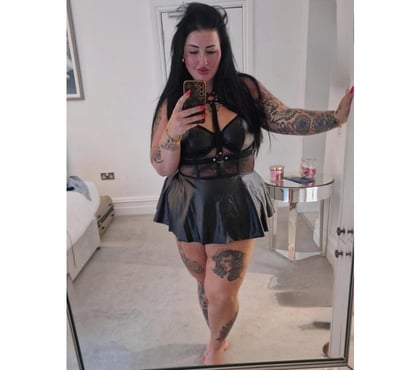 Escorts West Allotment North Tyneside - Photos for Curvy, Kinky Yorkshire girl.. New in town!!!!!