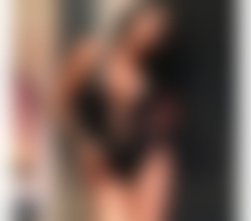 Escorts Merseyside Liverpool - Photos for ELLA❤️NAUGHTY AND HOT BRUNETTE🥵🫦👅Party🎊