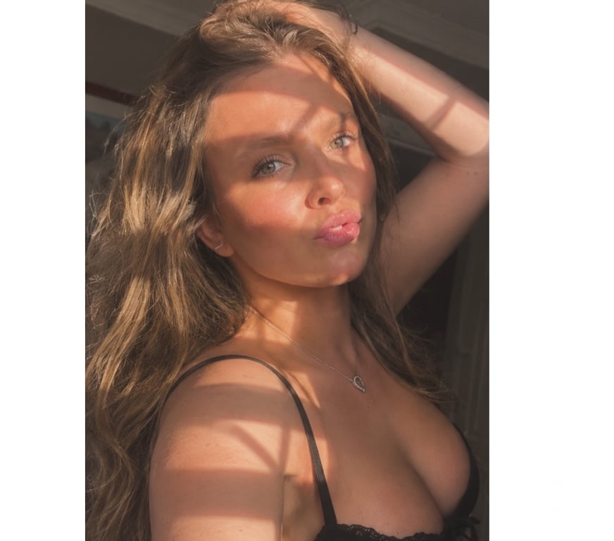 Adult Entertainment West Sussex Crawley - Photos for Layla ‪+44 7466 814159‬