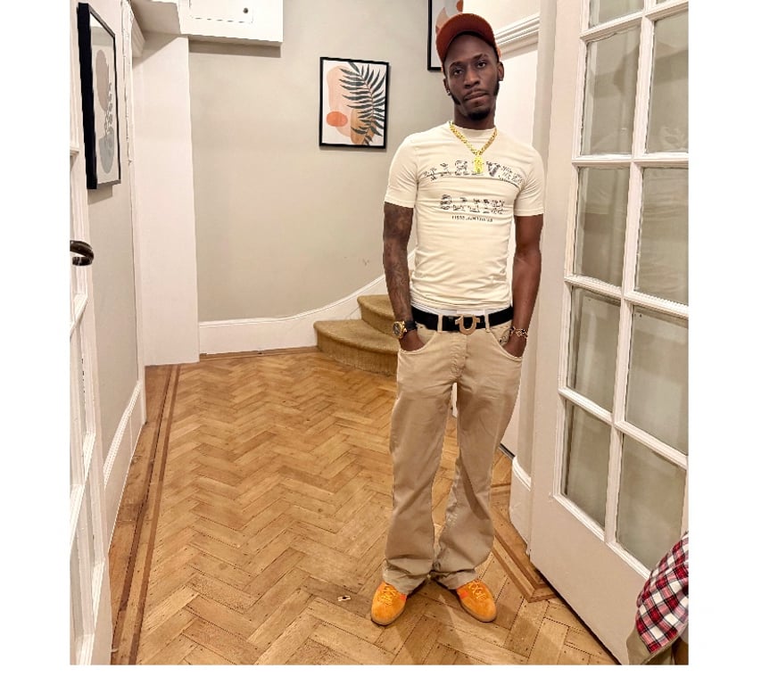  Gay massage South East London East Croydon (Tramlink) Station - South East London - Photos for caribbean guyyyyyy