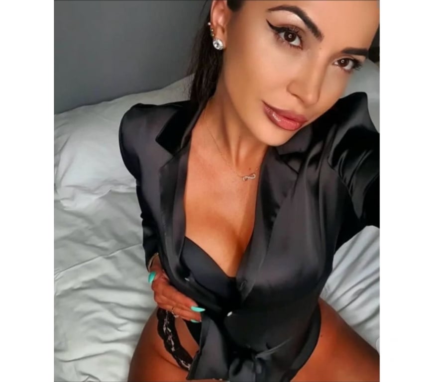 Escorts Hampshire Basingstoke and Deane - Photos for 🩷Ally hot 🔥 Party girl 🥳 💋