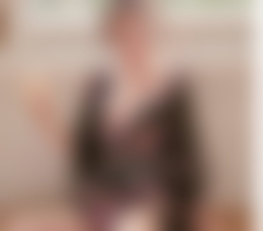 Escorts Southgate Station North London - Photos for The land of rising sun