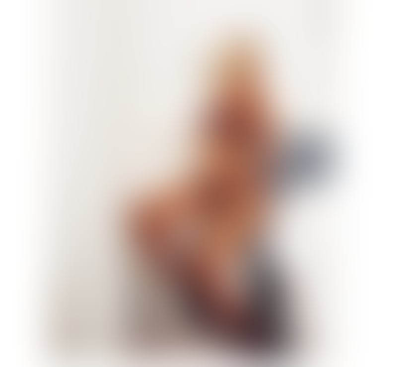 NEW TO THE AREA - BAYSWATER - EBONY CRYSTAL - 07511 666511