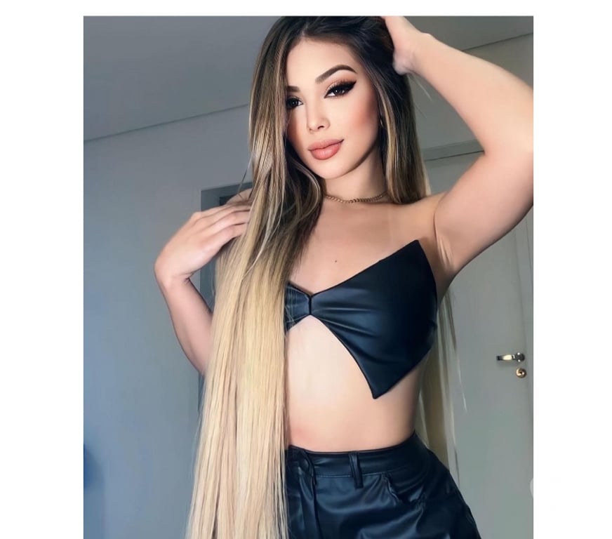 Escorts South West London Sutton - Photos for Naughty Lara 🪩 BLONDE SLIM PARTYGIRL 🍷🥂