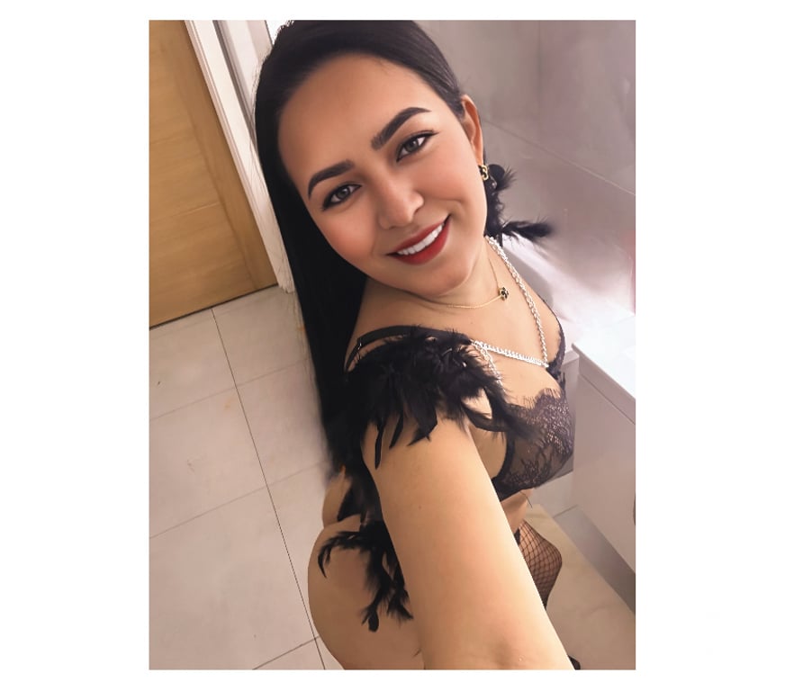 Escorts North London Enfield - Photos for MAYA BRAZILIAN PARTY GIRL 🇧🇷🔥🥂