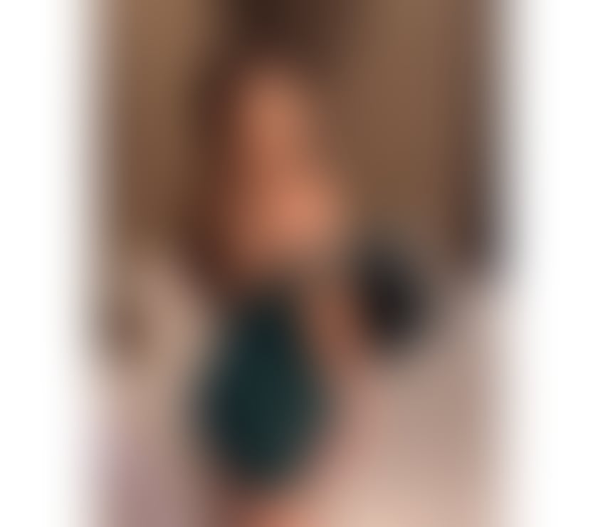 BRUNETTE PORNSTAR GODDESS-PARTY WOMAN