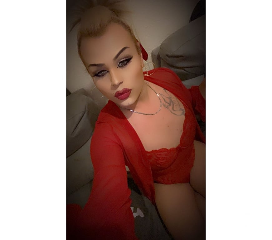 Escorts Greater Manchester Oldham - Photos for Lora Lory Transgender best blj no rush best Party