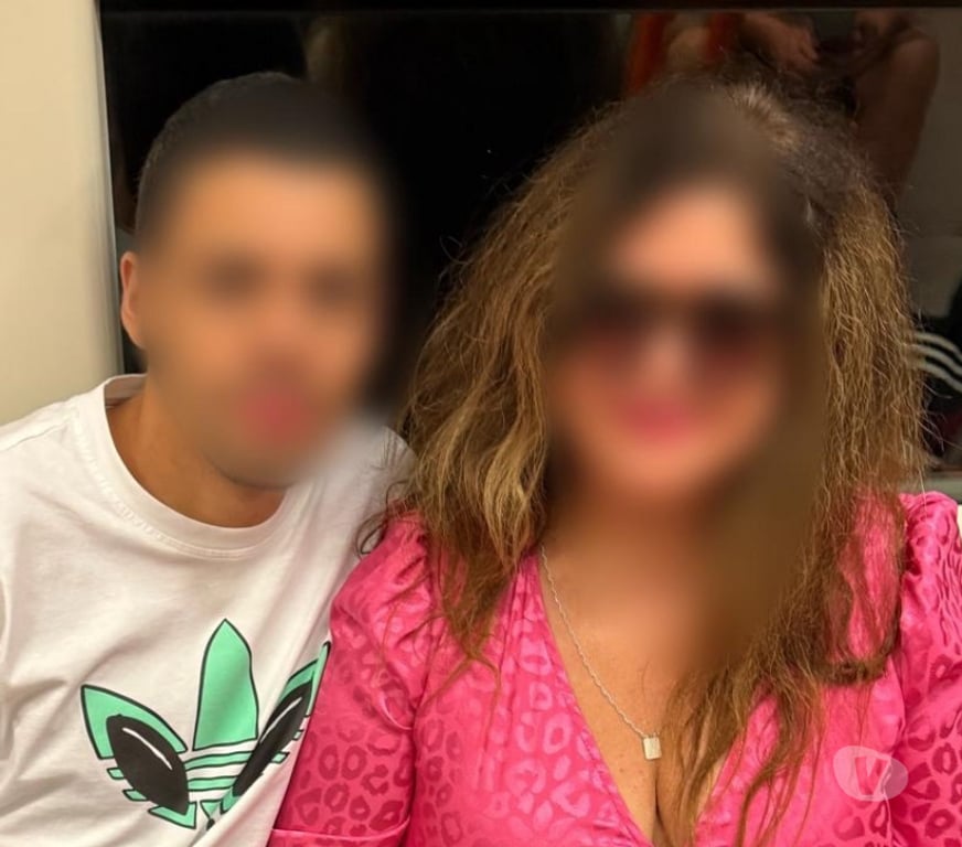 Adult Entertainment Oxfordshire Oxford - Photos for We are a couple 60 years he 22 🤪