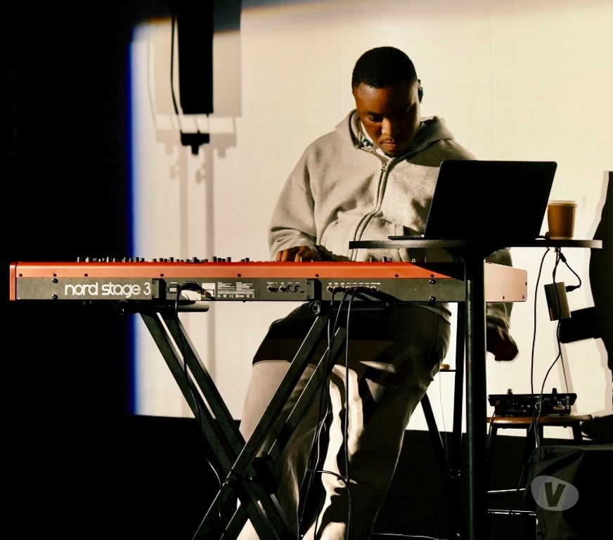 Escorts South East London Grove Park - South East London - Photos for NEW - Outcall only