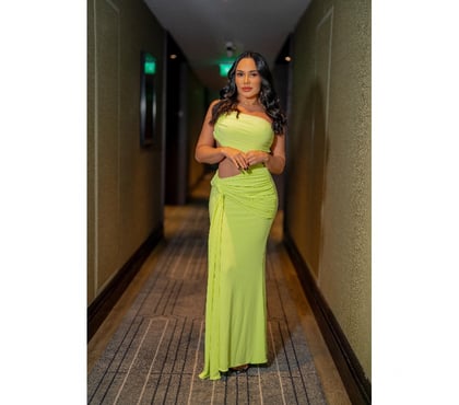 Photos for Brazilian Delicious Brunette 💛🧡💛