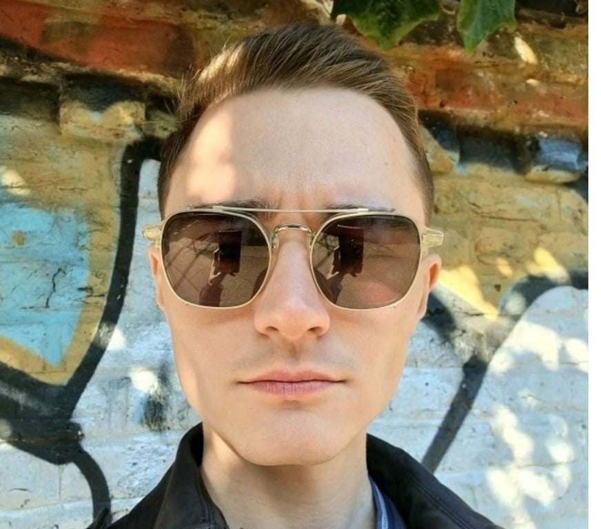  Gay massage East London Bromley-by-Bow Station - E3 - East London - Photos for Dates, just need time together? Crash with a movie thats me