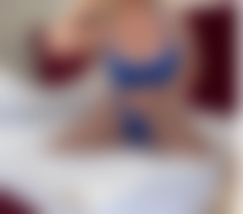 Escorts and Massages Feltham Hounslow - Photos for ROXANNE PARTY GIRL😇NEW IN TOWN 🔞 x🔥 NO RUSH