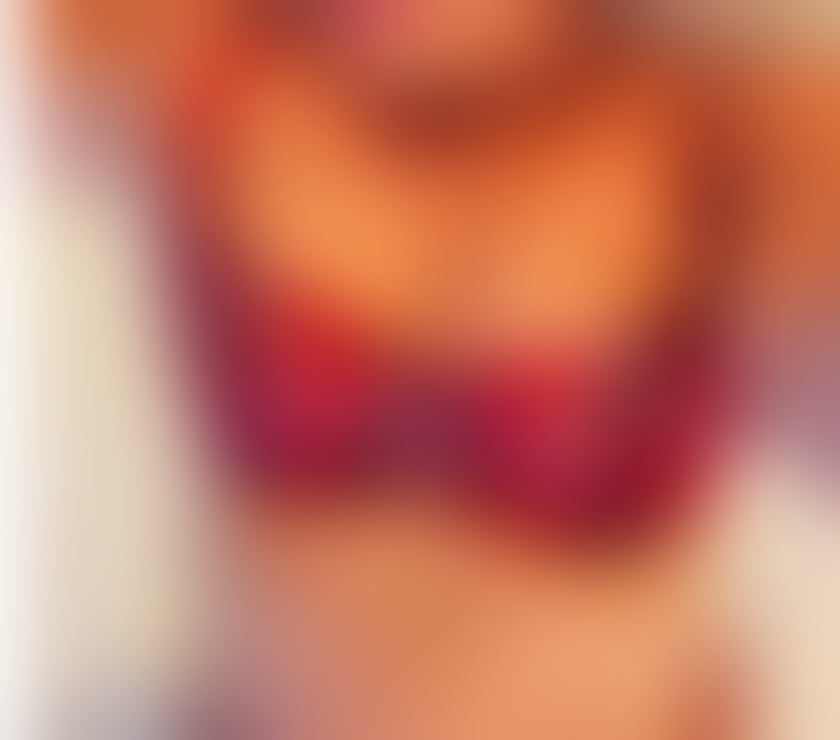 ENGLISH MILF. BEST ASS IN THE SOUTH WEST