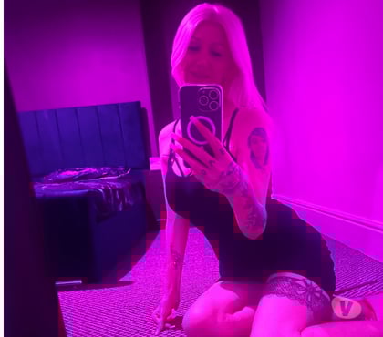 Escorts and Massages Leeds Leeds - Photos for 🥳IN-PARTY😈EROBELLAUKARTEMISLEEDS29😈