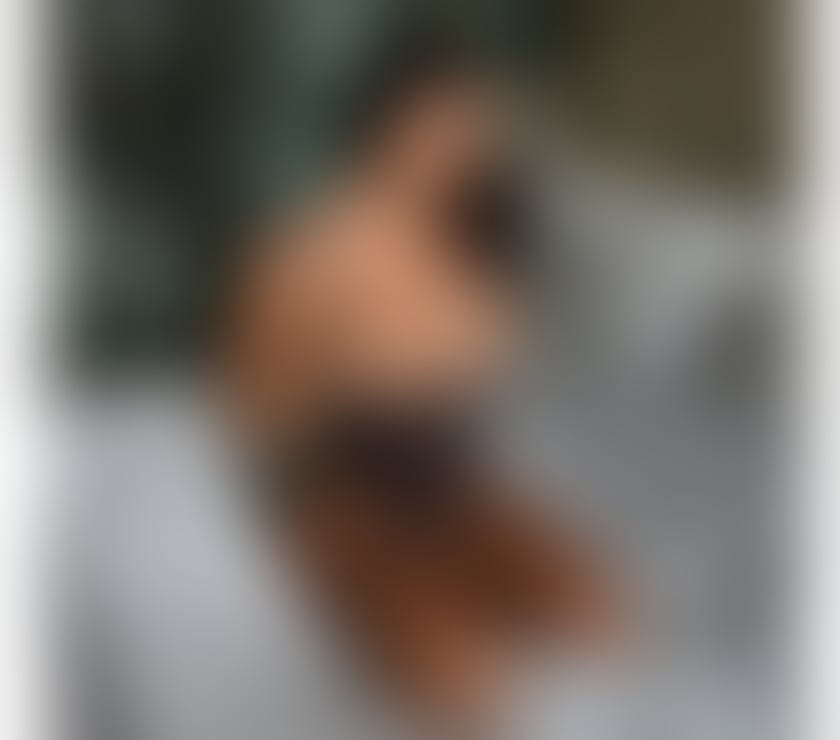 Hi im Selena🫦new here💯 good party🥂