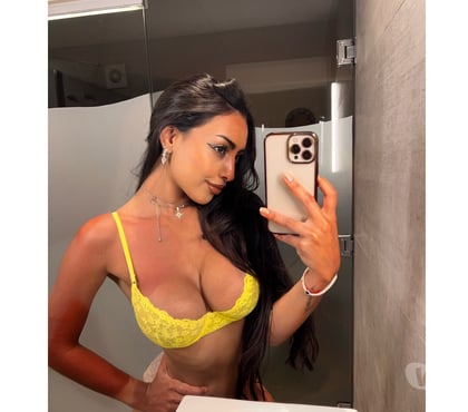 Escorts and Massages Leeds City Centre Leeds - Photos for Letícia Brazilian 🇧🇷 very hot 🔥