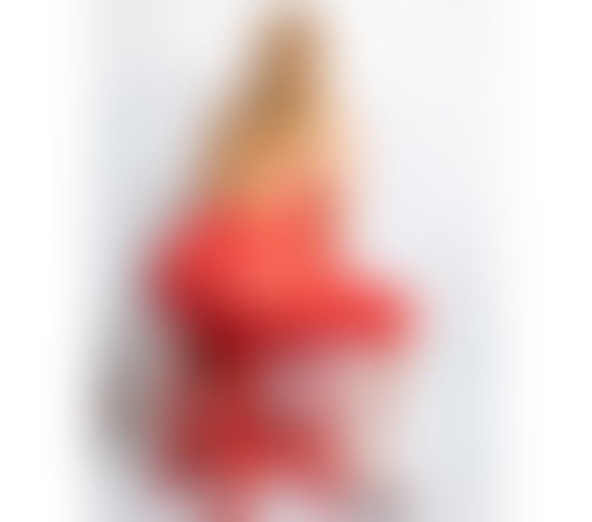 Escorts Mid Ulster Dungannon - Mid Ulster - Photos for Sexy blonde with curves, Only polite and classy gentlemen.