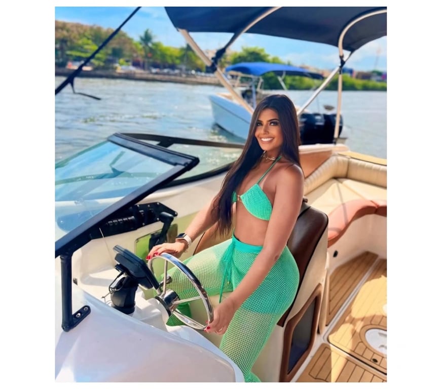 Escorts South West London Sutton - Photos for COLD DAYS NEED WARM MOMENTS…🥂BRAZILIAN🥂