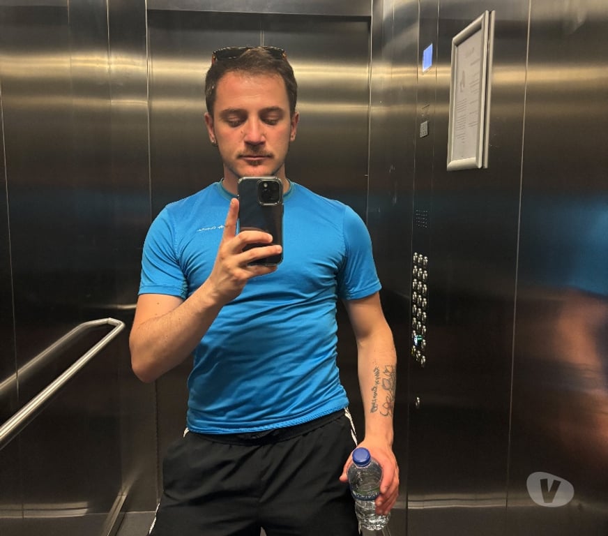  Gay massage South East London Canada Water Station - South East London - Photos for Straight Married curious