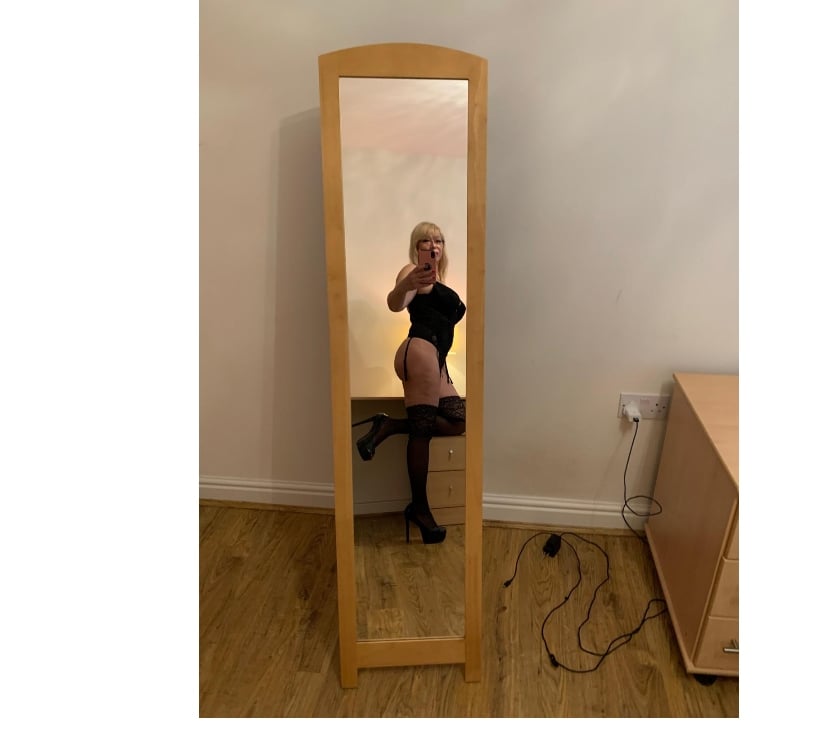 Escorts South West London Kingston upon Thames - Photos for Sensual 🔥, experienced, 🫦47-year-old European 👠lady