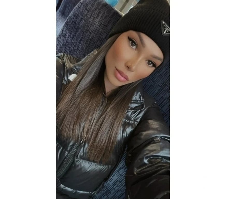 Escorts Hampshire Rushmoor - Photos for Hot and naughty Brazilian TS Mel Bittencourt!! Book now!!