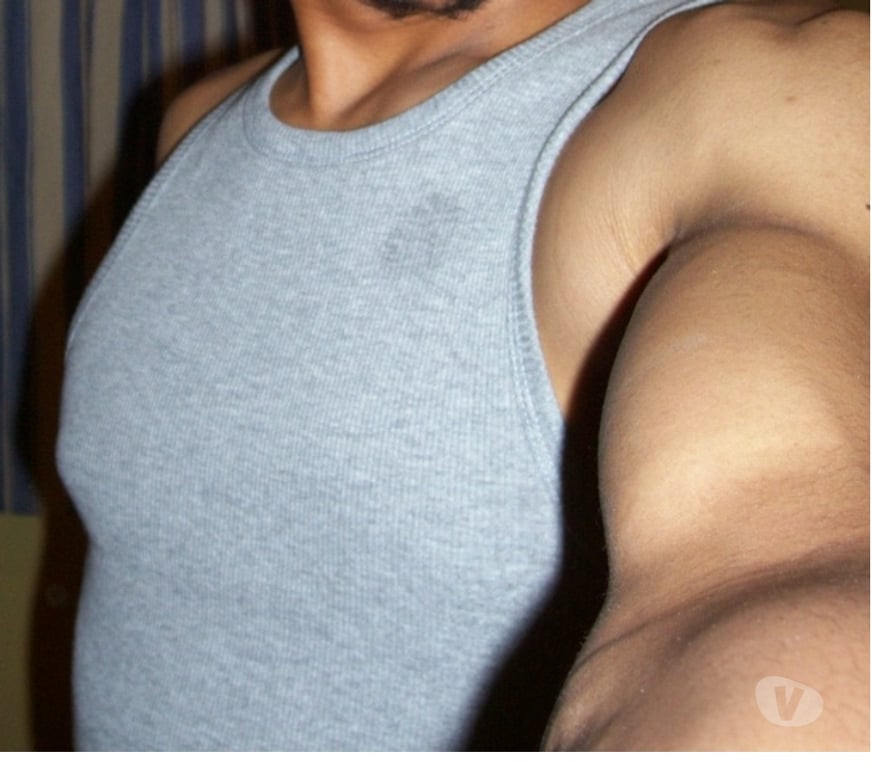 Escorts North West London Golders Green - North West London - Photos for Brazilian masseur offers very soft and relaxing massage