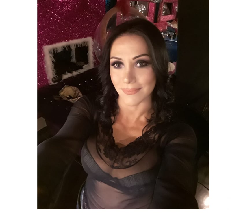 Trans Escorts East Sussex Brighton - Photos for Feminine Juicy Smooth Model TRANS Girl With Hard TOY