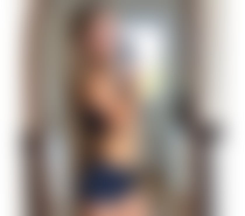 Escorts Bedfordshire Luton - Photos for Aline Private Moments with a Refined Beauty