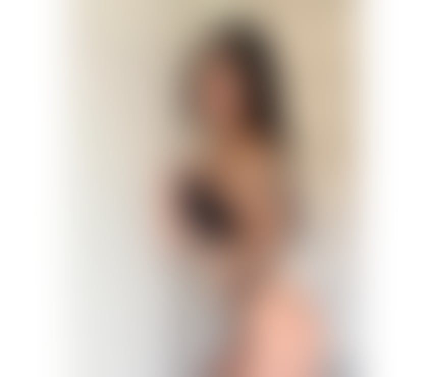 Photos for Laura 🥰🥰 New Corby🥂 Party girl