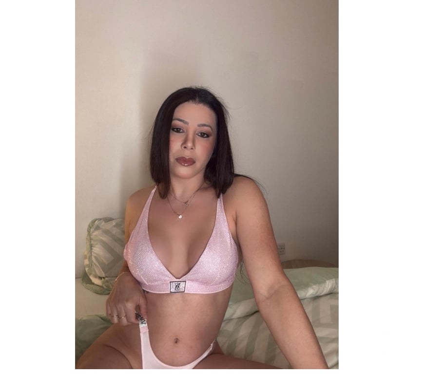 Escorts Surrey Epsom and Ewell - Photos for Sexy TRANS PATRICIA IN TOWN HOT TRANS...🍑❤️🔥