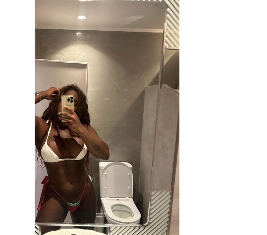 Trans Escorts Falkirk Falkirk Town Centre - Falkirk - Photos for EBONY TS BACK IN TOWN!!! NAUGHTY JULIA!! TS TS TS