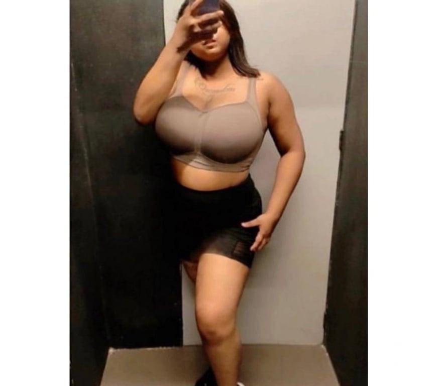 Escorts North West London Camden - Photos for Curvy Tease Pakistani Princess 🔥 BJ addicted 💦